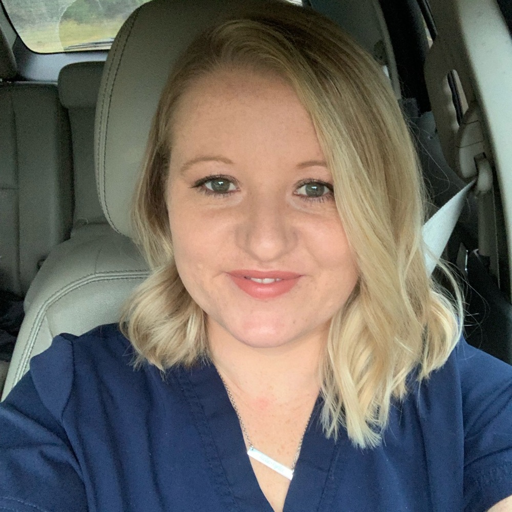 Meet your Posher, Kayla